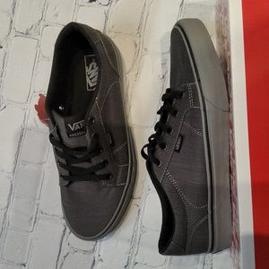 VANS Authentic Canvas Skate Shoes atwood